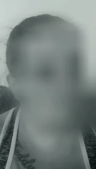 Emina, 30