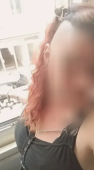 Ivana, 35