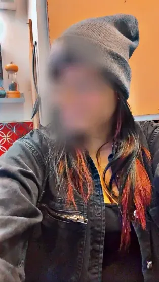 Lejla, 32