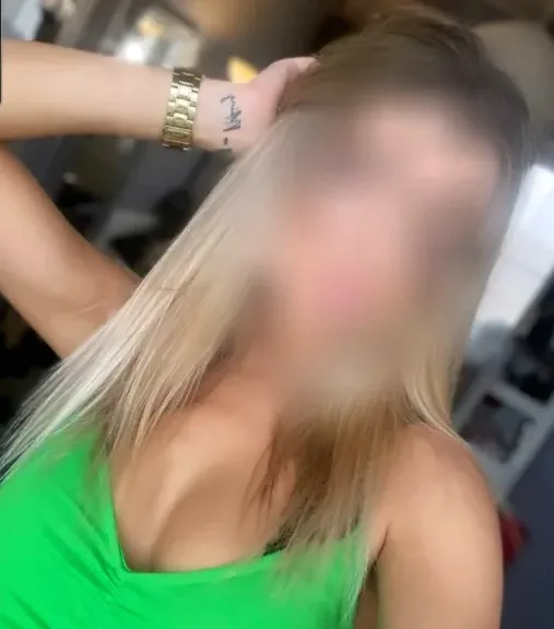Vilma, 21